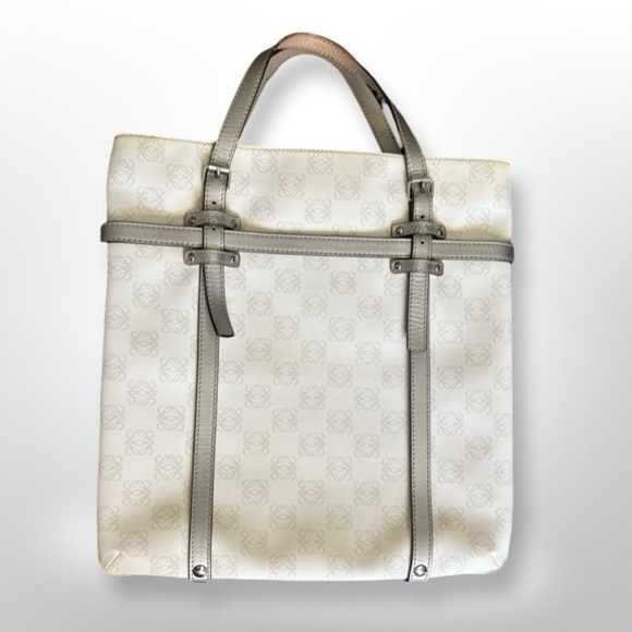Auth LOEWE Anagram - Silver and Light gray White PVC Leather Women's Tote Bag - Picture 8 of 11